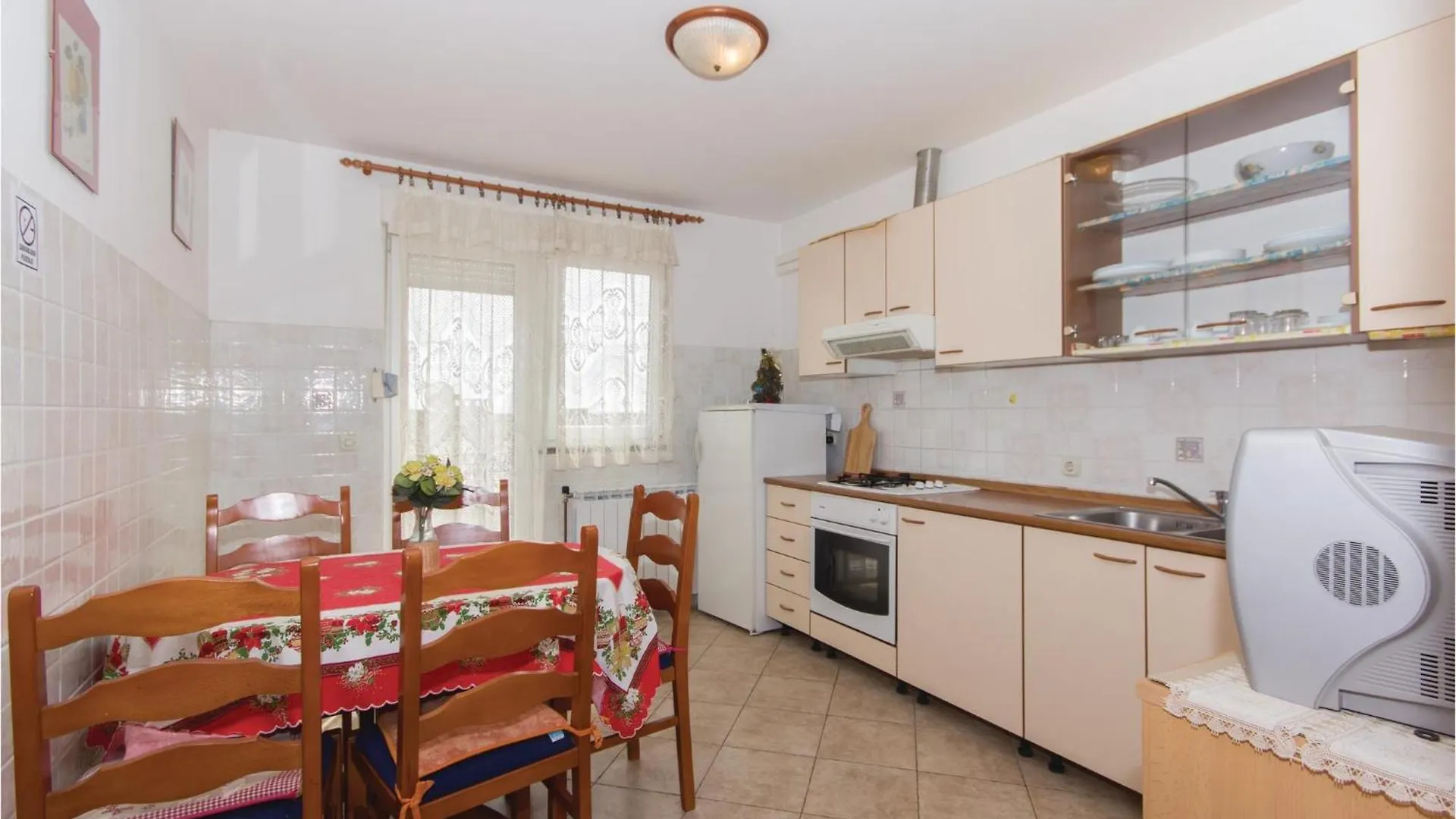 Beautiful Apartment In Pula With House Sea View